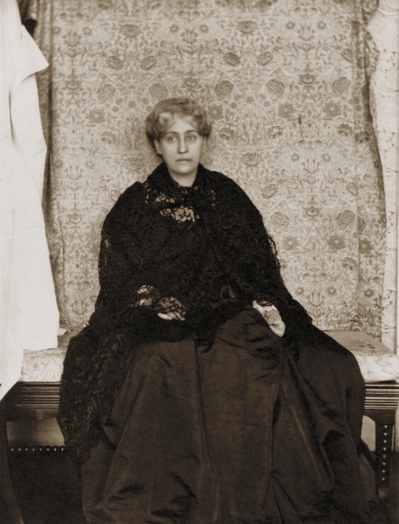 Jane Morris in 1898